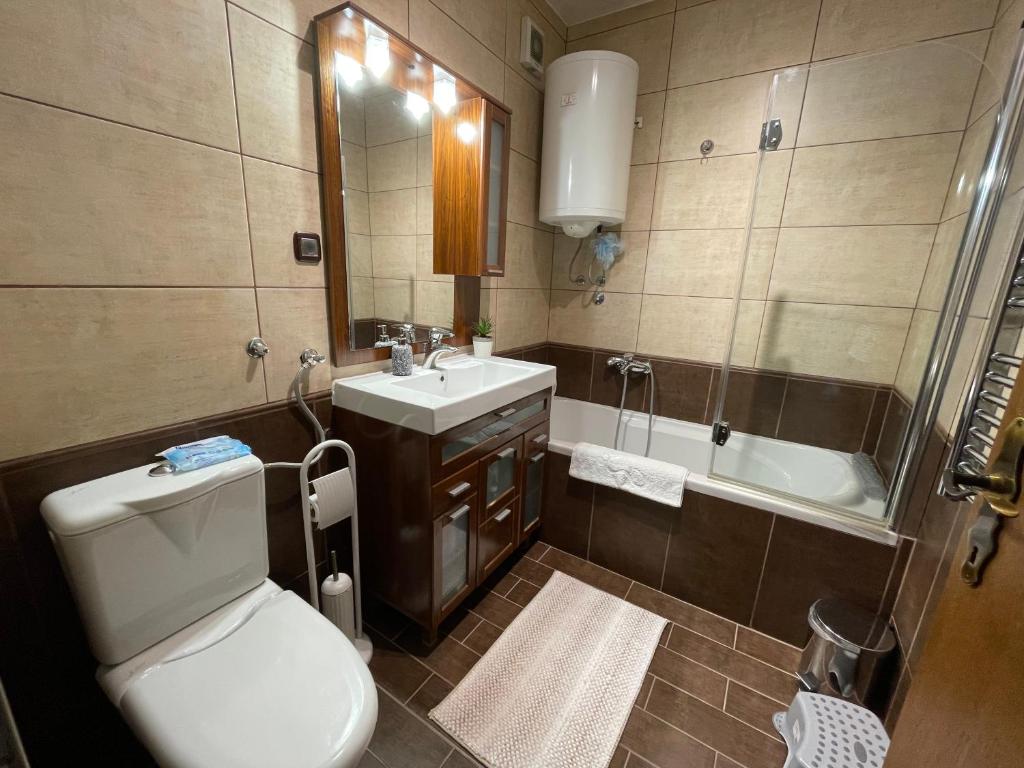 Riverside Luxury Apartment photo 3