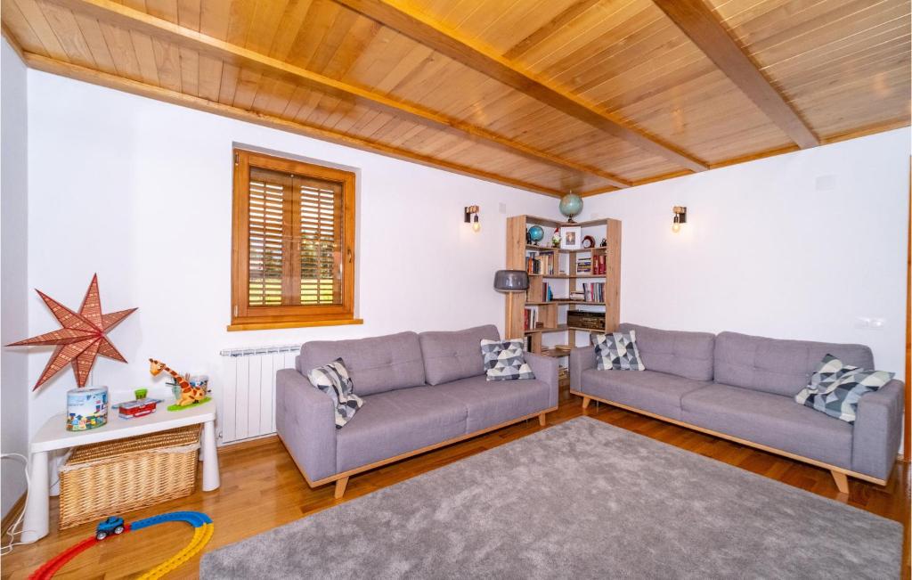 Gorgeous Home In Jasenak With Wifi photo 3