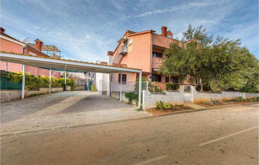 Four-Bedroom Apartment In Fazana — photo 1