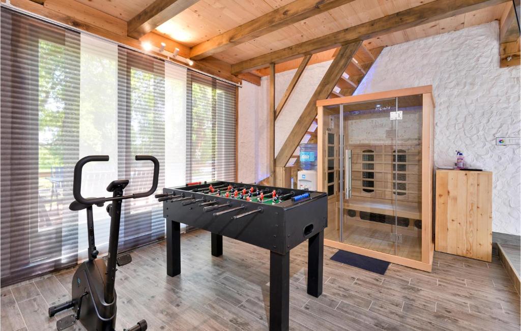 Gorgeous Home In Sveti Ivan Zelina photo 3