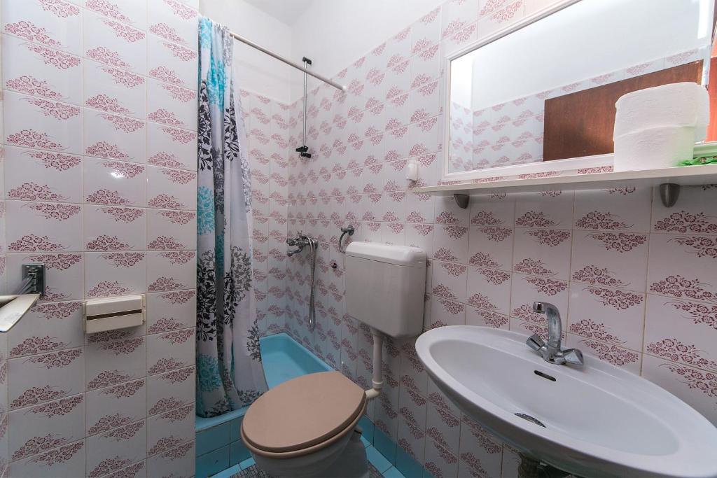 Twin Room Gradac 16006c photo 3