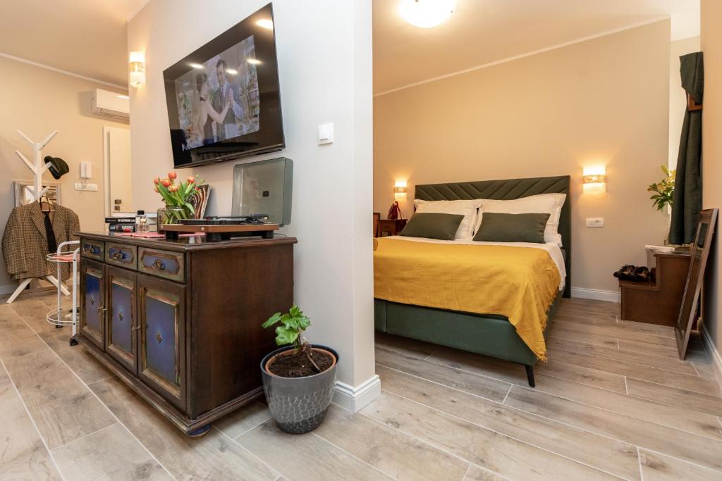 Stanley Helenski - apartment in old town photo 3
