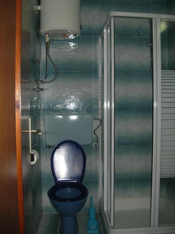 Apartments with parking space Brodarica photo 3