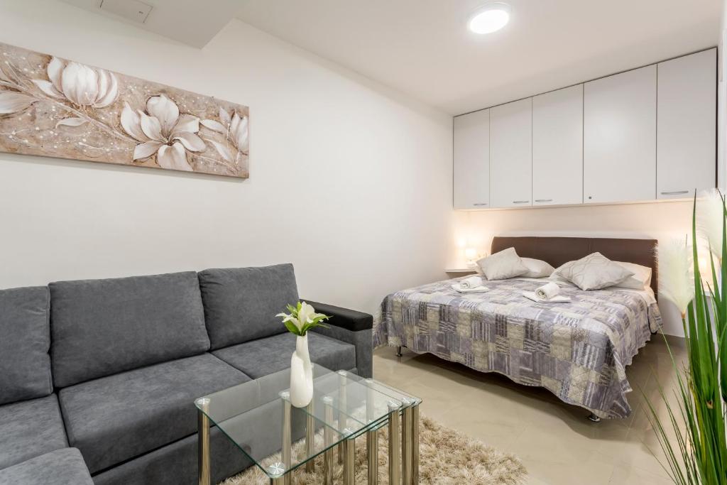 Studio Apartment Nikol photo 2