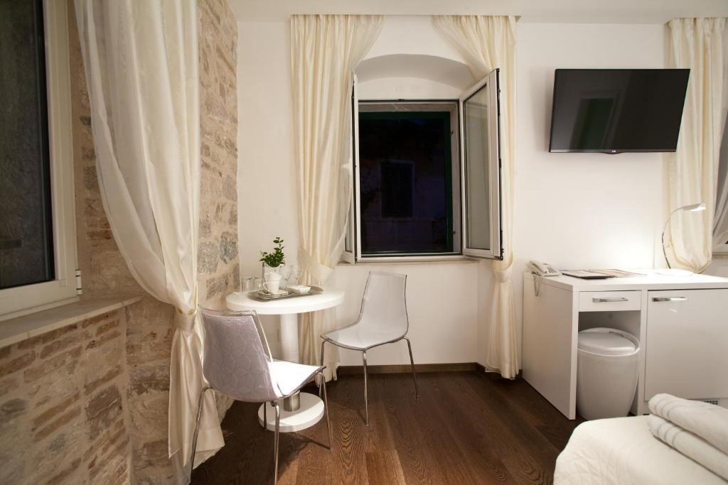 Speruna Luxury Inn photo 3