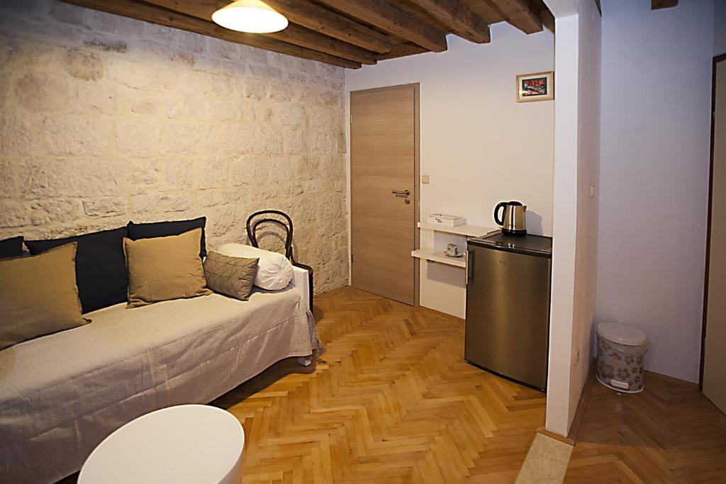 Rooms Livia photo 2