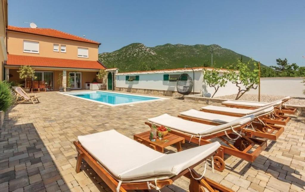 Villa Zara with heated Hydromassage-Pool — photo 1