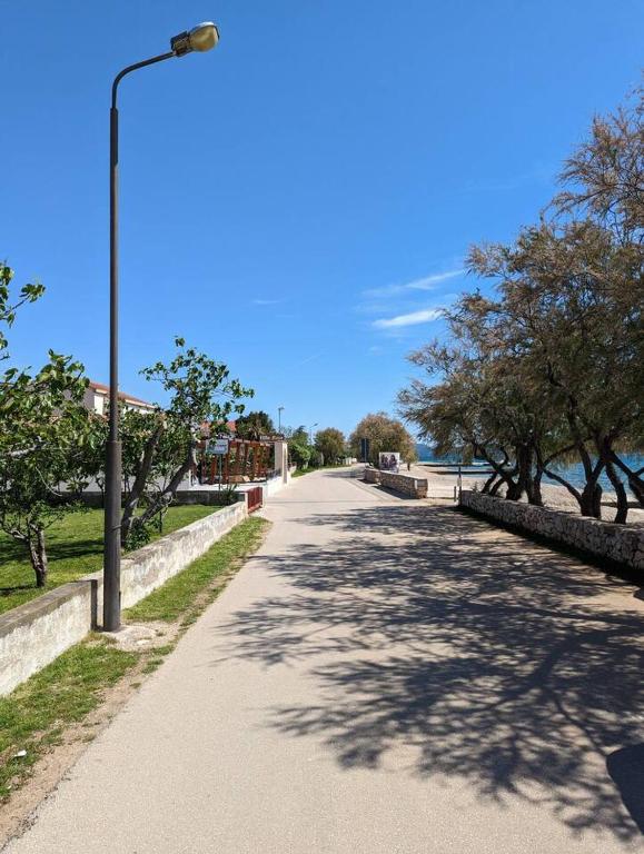 Seeview 1 bedroom apartment 50 m from beach — photo 1