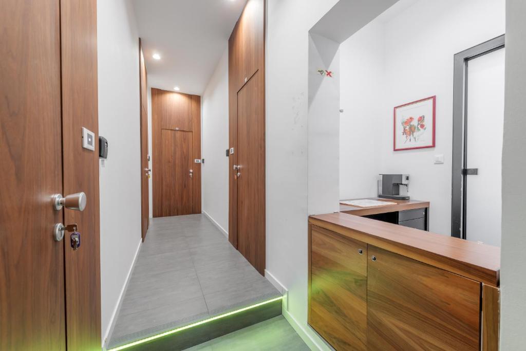 Starlight Luxury Suites photo 2
