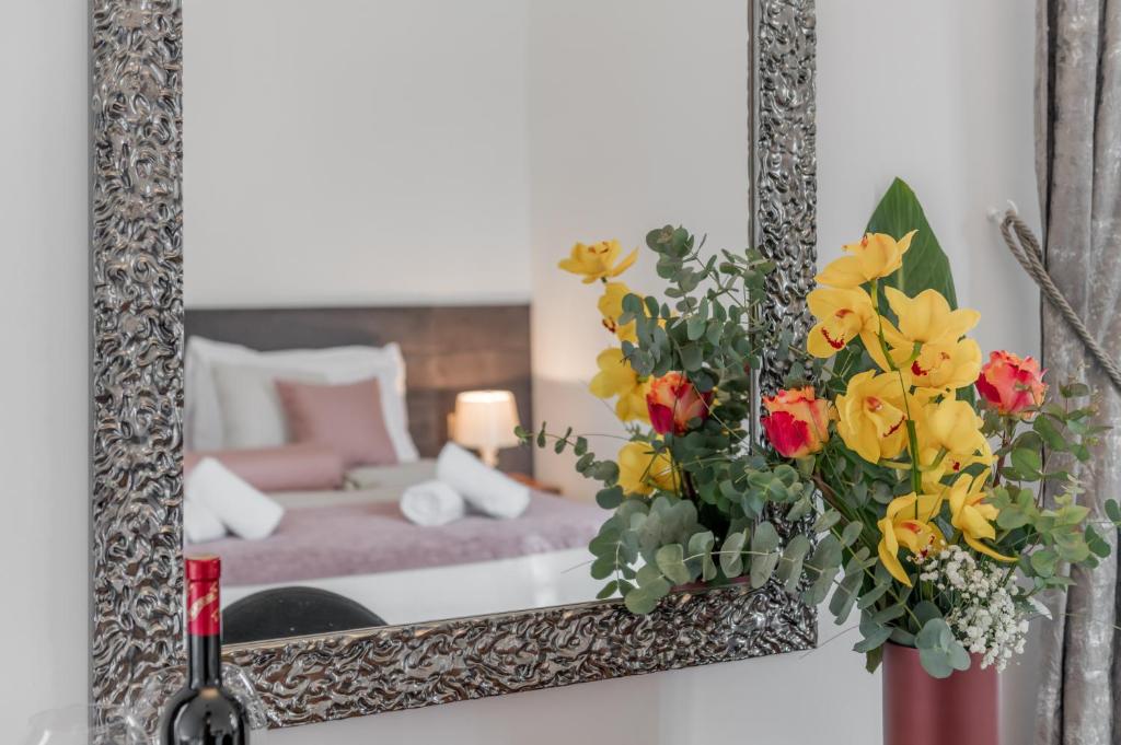 Starlight Luxury Suites photo 3
