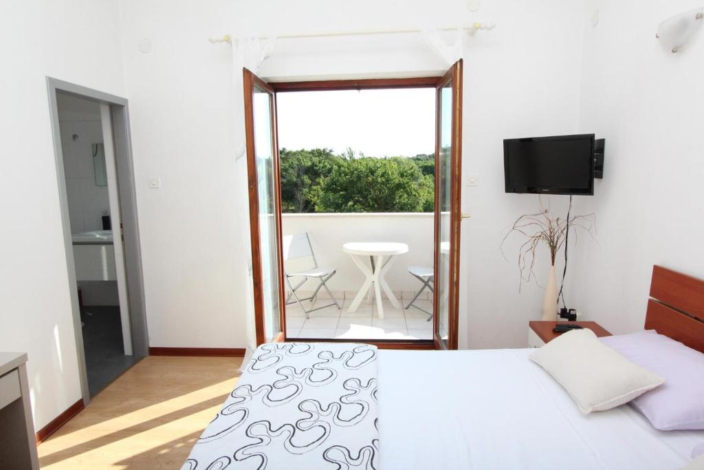 Rooms and Apartment Luana photo 2