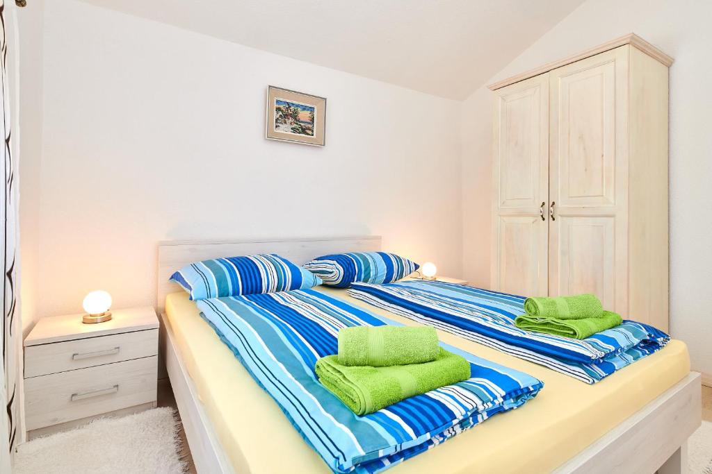 Sunset Holliday Apartment — photo 1