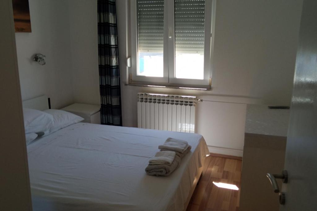 Seaside house for families with children Zadar - Diklo photo 2