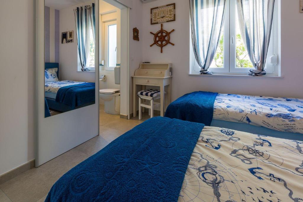 Strandnahe Villa mit Meerblick photo 2