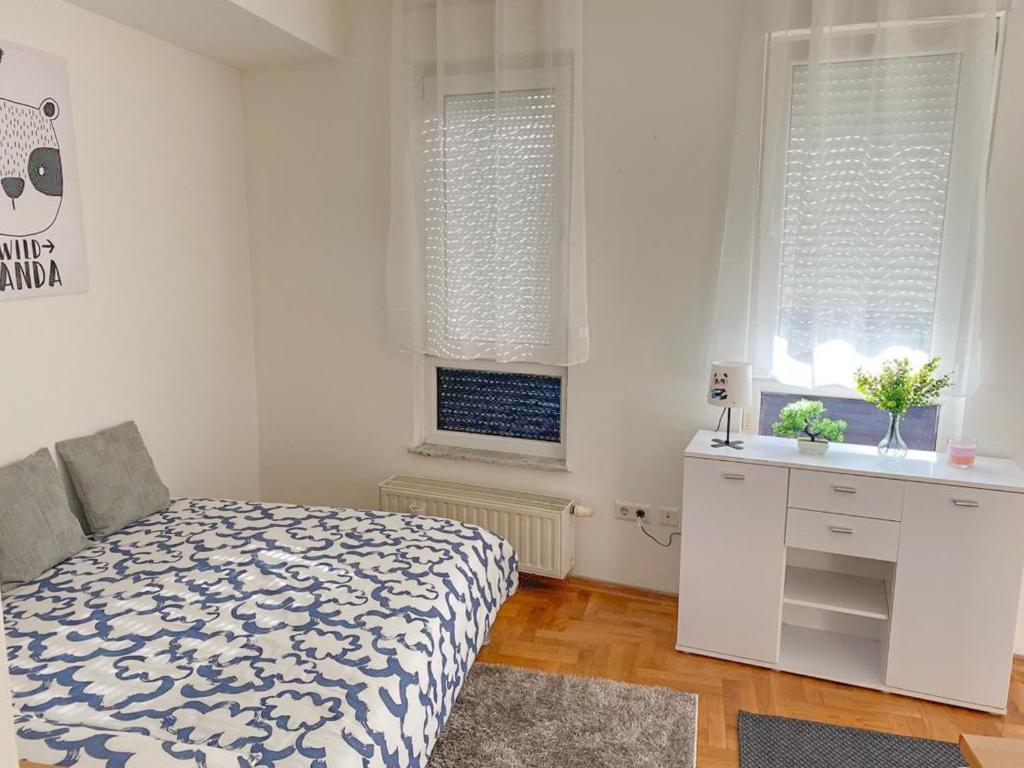 Studio City apartment Sweet Panda photo 2