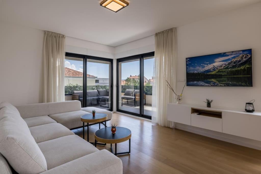Sal Mare - luxury and elegant family apartment — photo 1