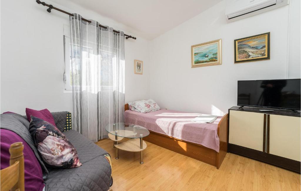 Pet Friendly Apartment In Pag With Wifi photo 3