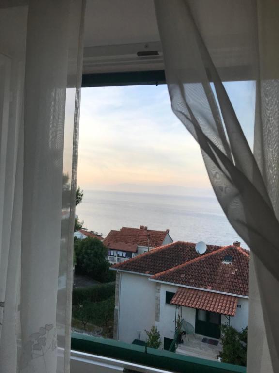 Sea view apartment — photo 1