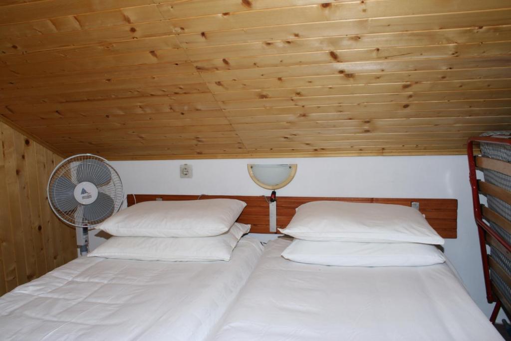 Apartments by the sea Podaca photo 2
