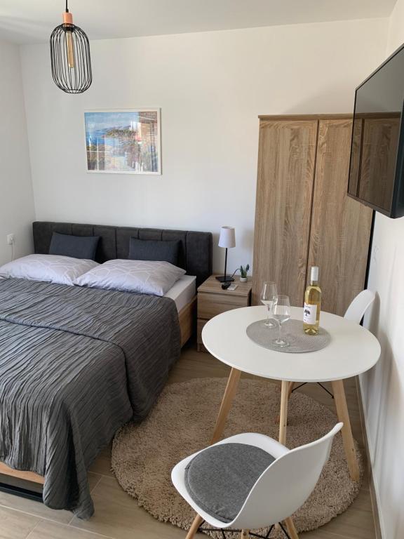 Studio Apartment Mirela — photo 1