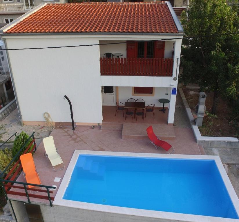 Family-friendly apartments with swimming pool Krusevo — photo 1