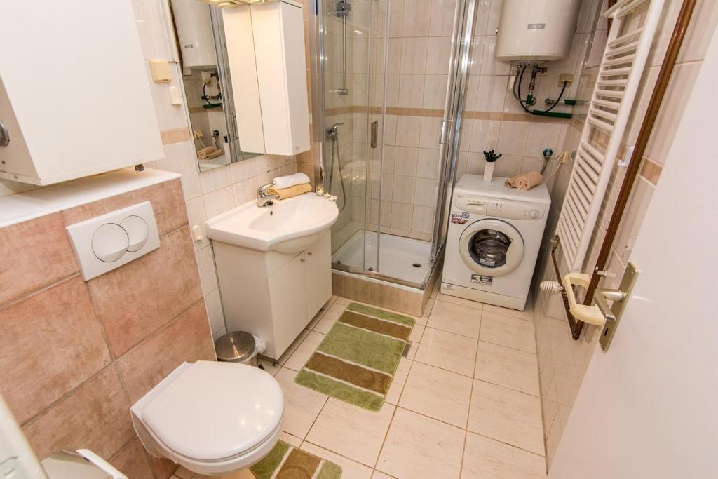 Family-friendly apartments with swimming pool Krusevo photo 3