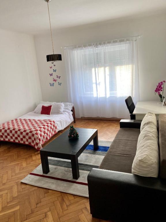 Studio Apartman Thalia photo 3