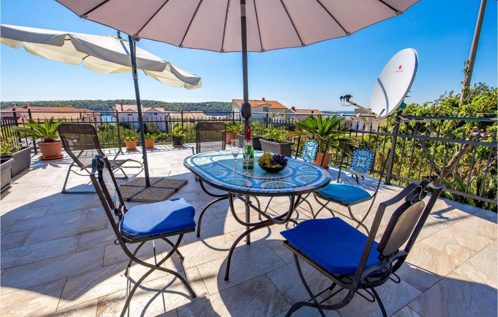 Pet Friendly Home In Rab With Wifi photo 2
