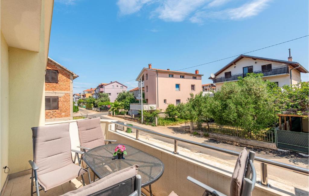 Lovely Apartment In Zadar With Wifi — photo 1