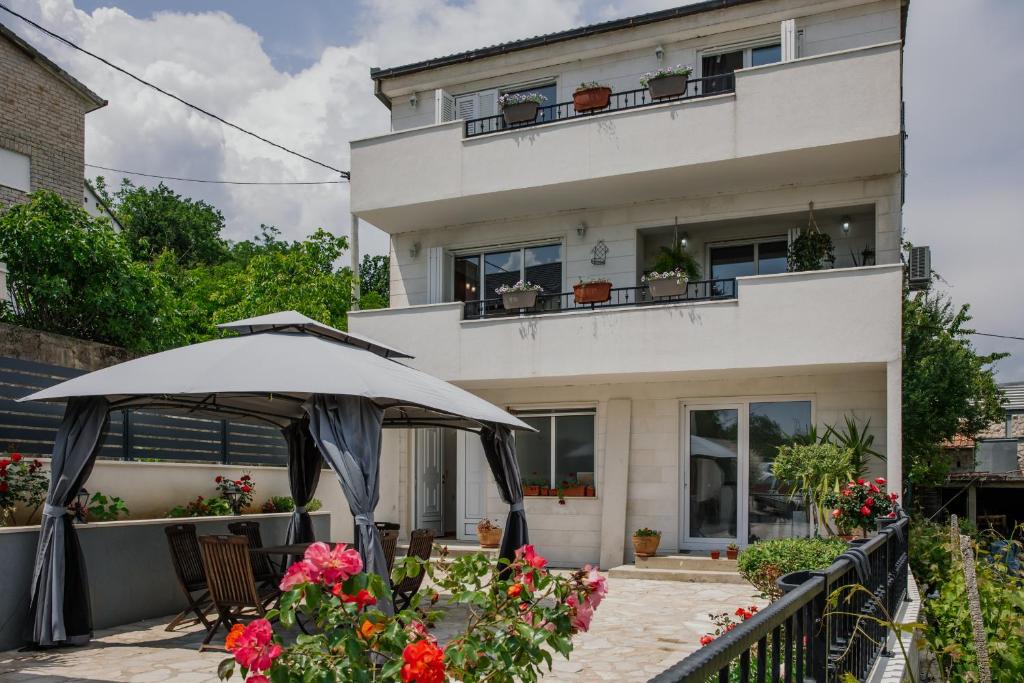 Holiday Home Milas — photo 1