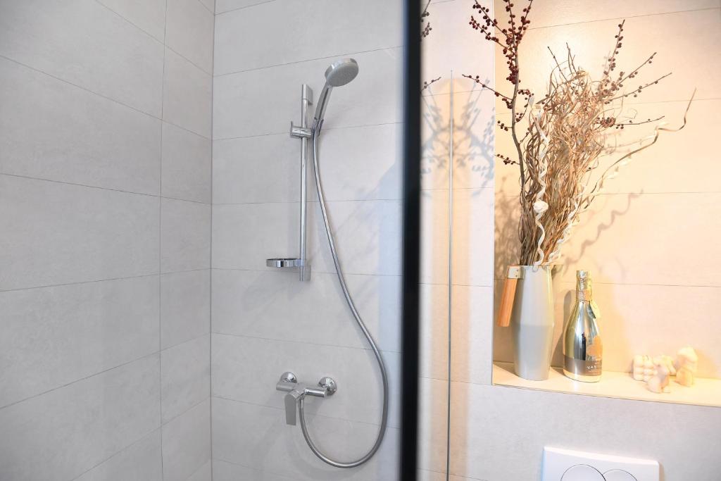 Kala House - BRAND NEW!! photo 3