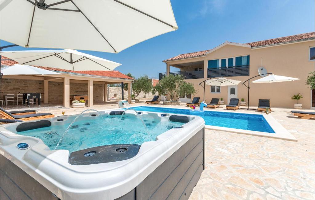 Gorgeous Home In Polaca With Private Swimming Pool photo 2