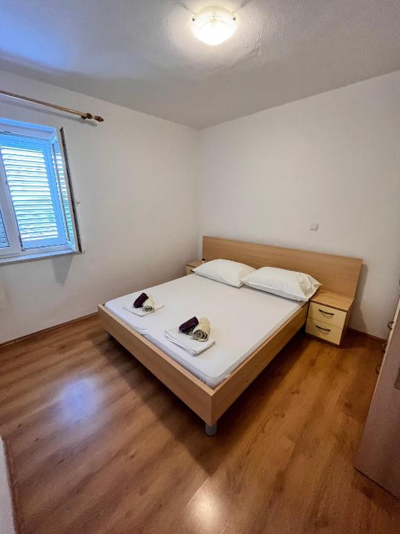 Apartments by the sea Metajna - Pag - 6465 photo 2