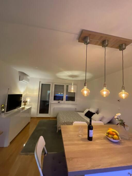 Booking.com: Hotels in Zagreb. Book your hotel now! — photo 1