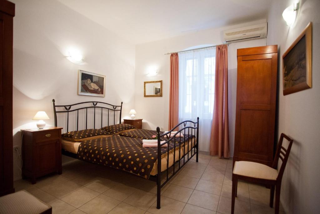 Adagio Theatre Apartment Split photo 2