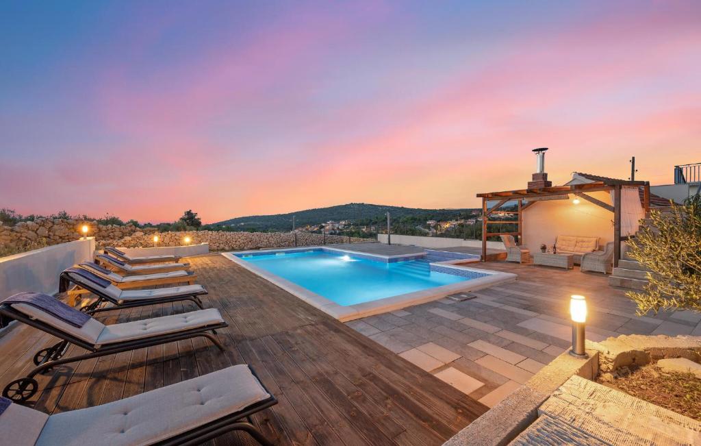 3 Bedroom Stunning Home In Dvornice — photo 1