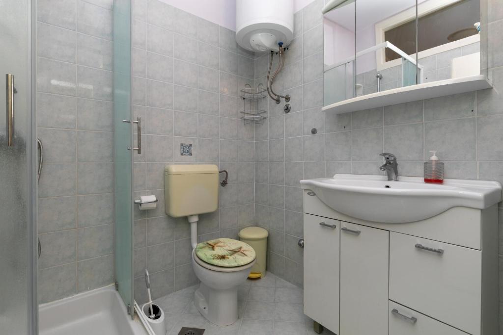 Apartment Tonka - Two bedroom apartment with partial sea view photo 3