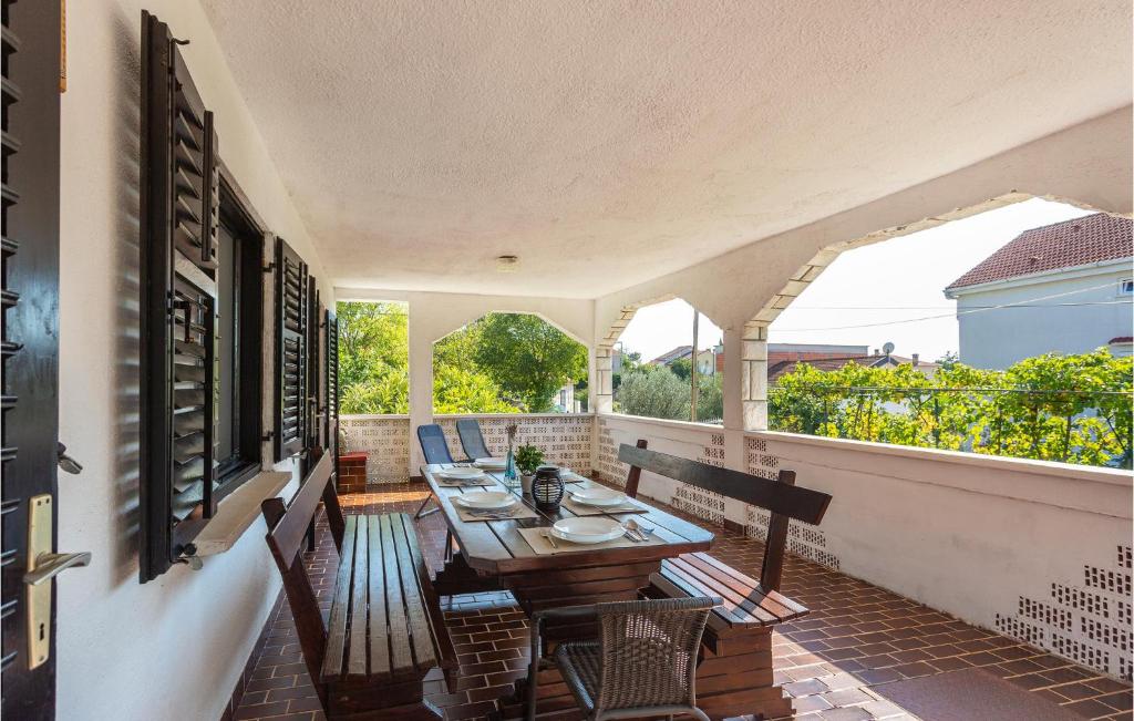 Beautiful Apartment In Pinezici photo 2