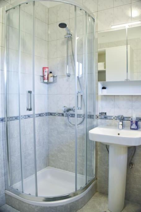 T&T sea view apartment photo 3