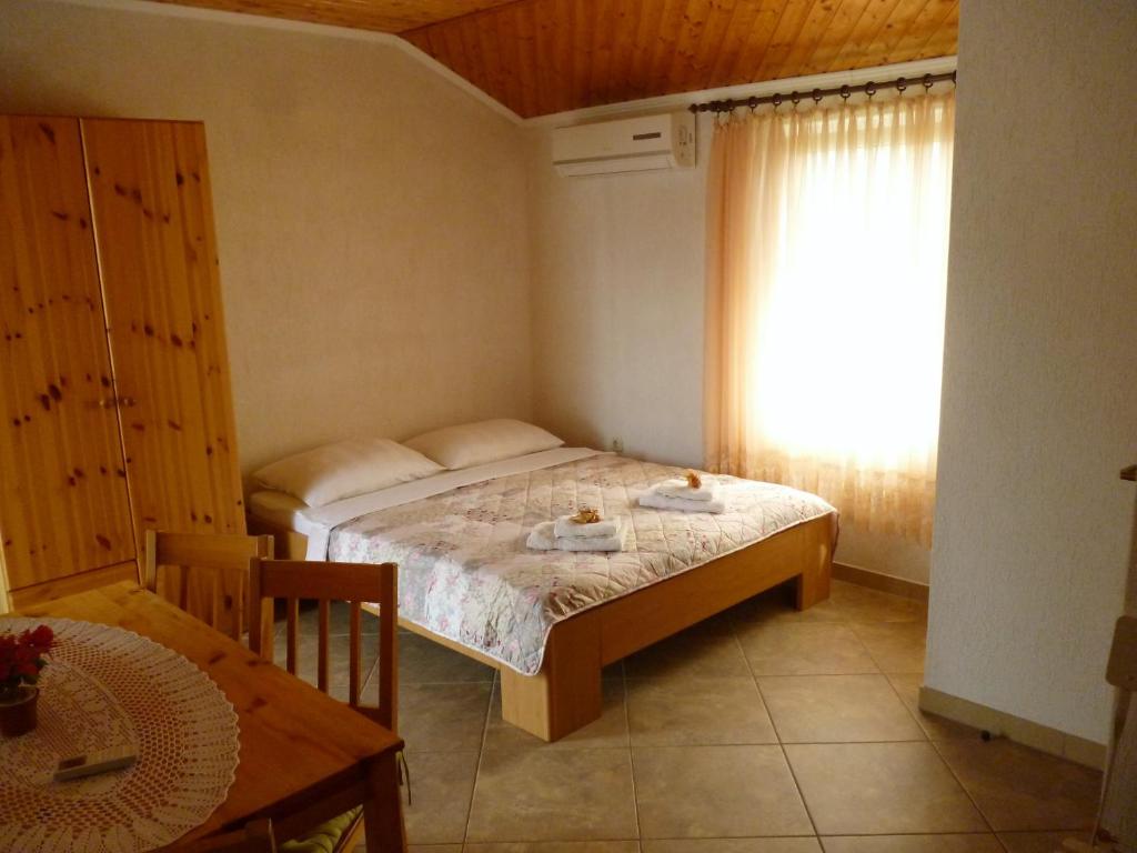Studio apartments Matos photo 2