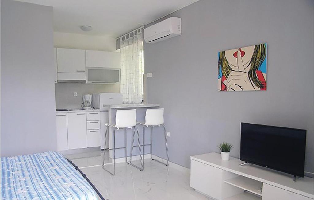 Beautiful Studio In Rabac photo 3