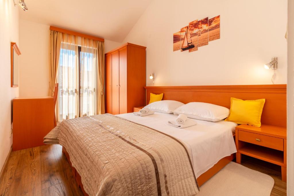 Sunny beach apartment Lavica — photo 1