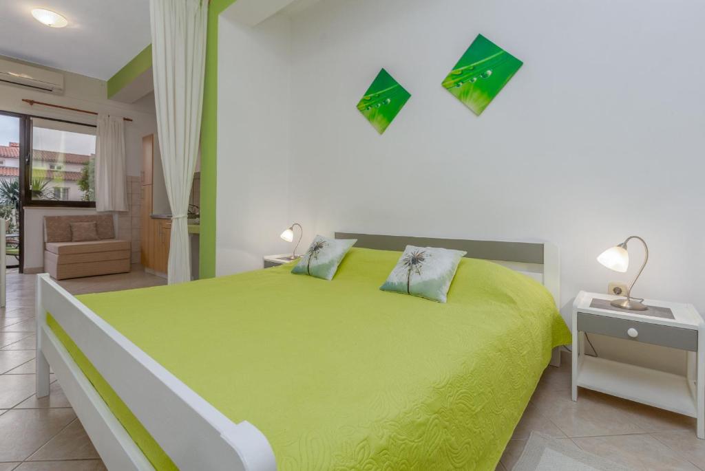 Studio Apartments Romina photo 2