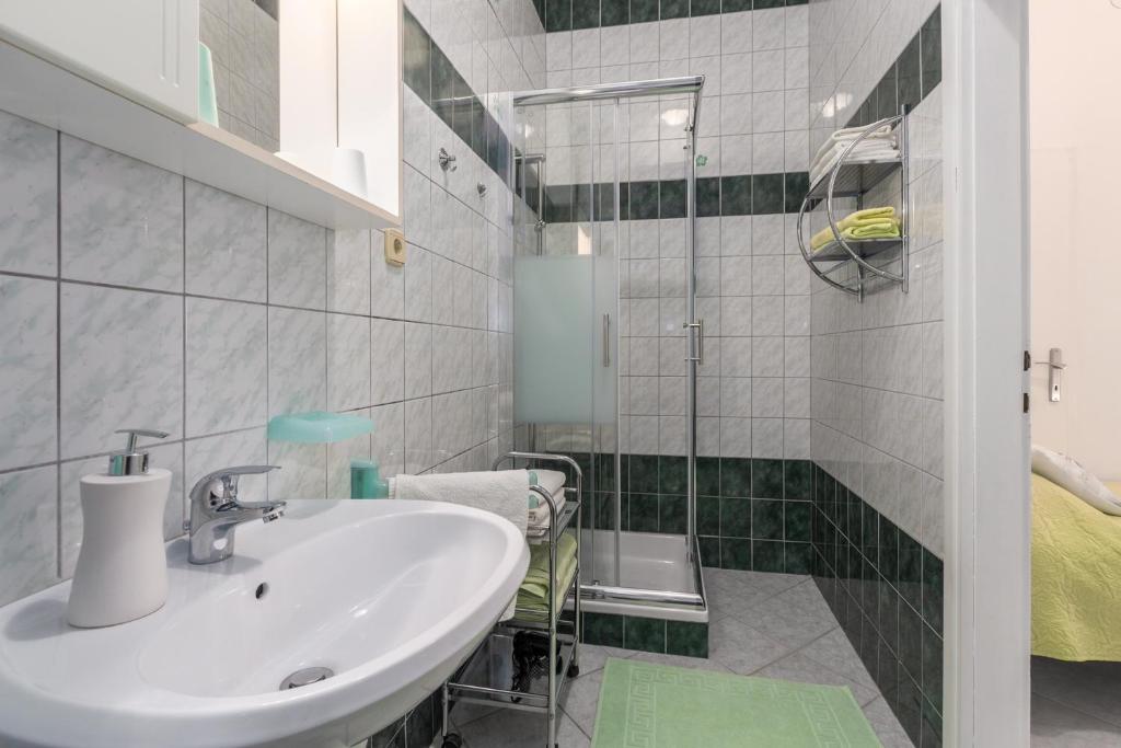 Studio Apartments Romina photo 3