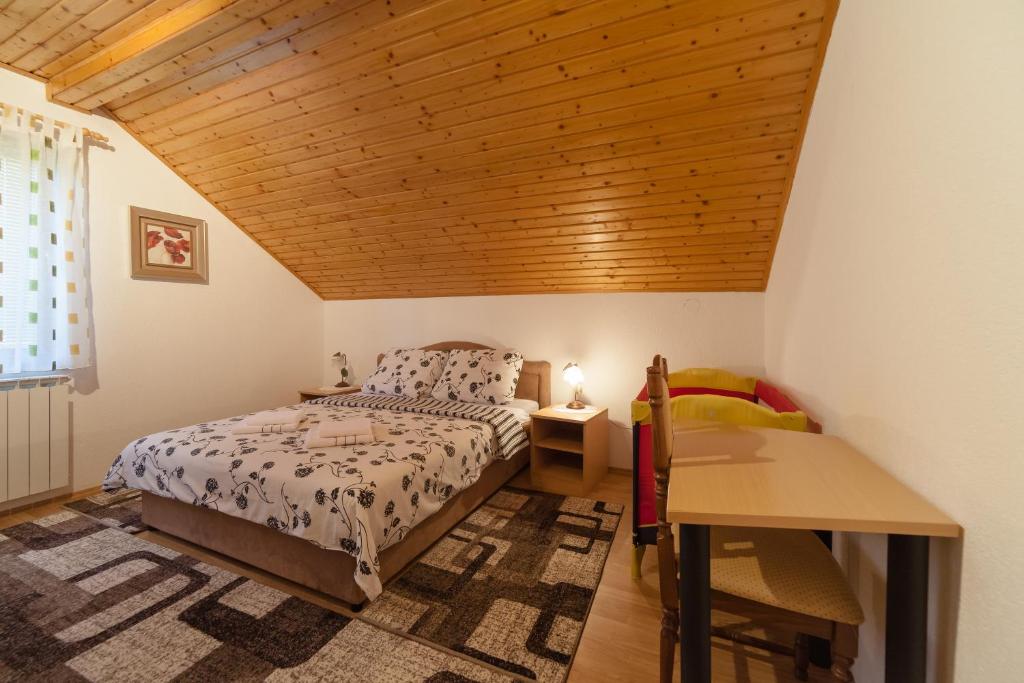 Apartment Luketić photo 2