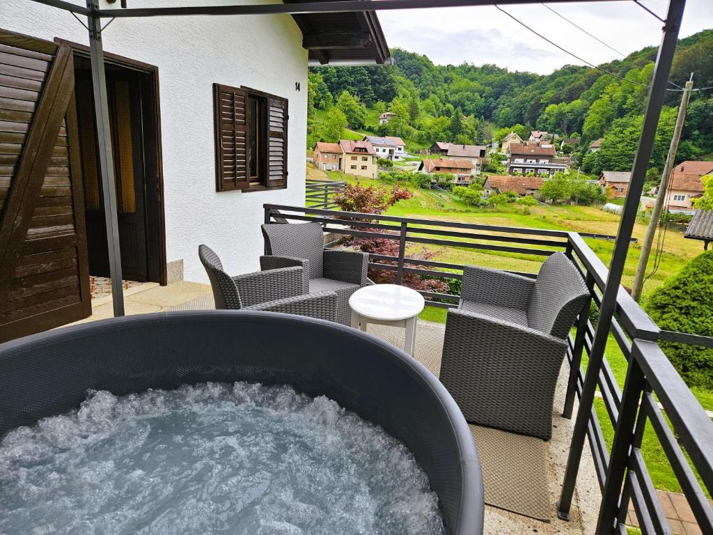 Sweet Spot Holiday home 700 m from Terme photo 2