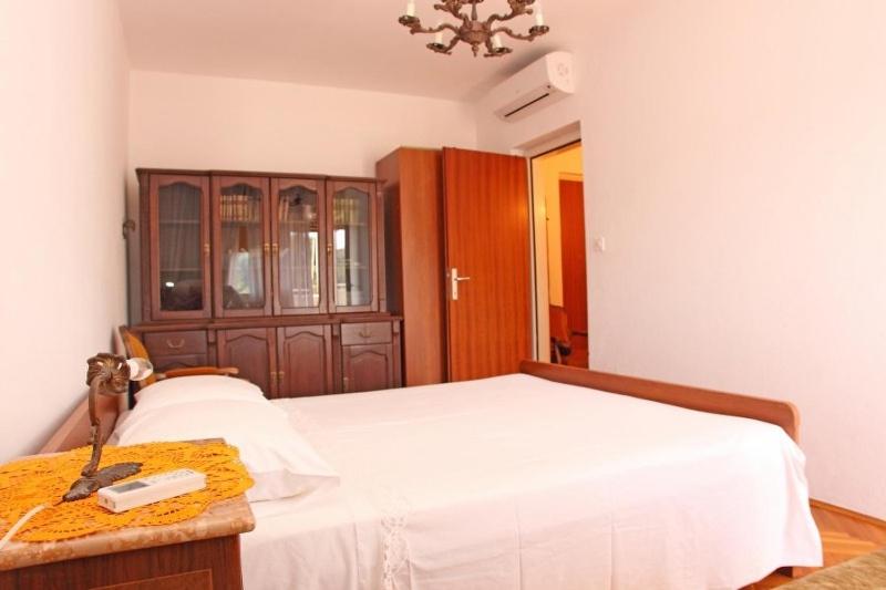 Apartments with WiFi Hvar - 11630 photo 2