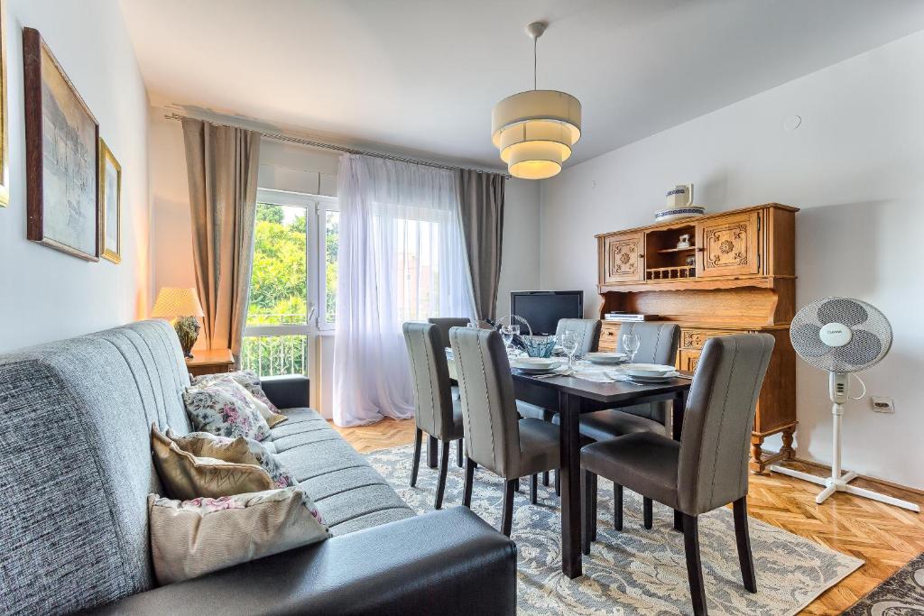 Regent Apartment in Kastela — photo 1