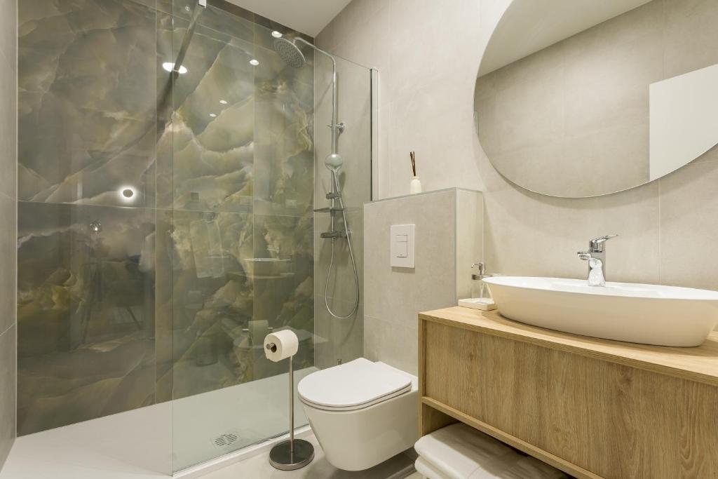 Top Floor Luxury Suite photo 3
