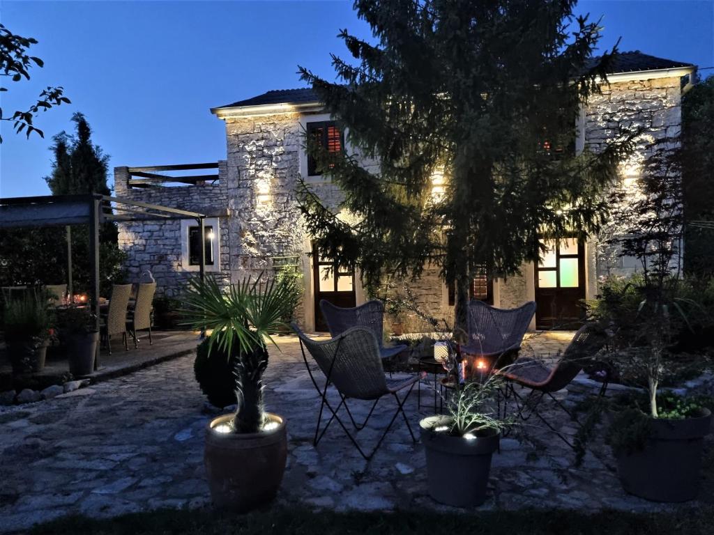 Stonehouse Ana with Jacuzzi Rovinj-Krmed — photo 1